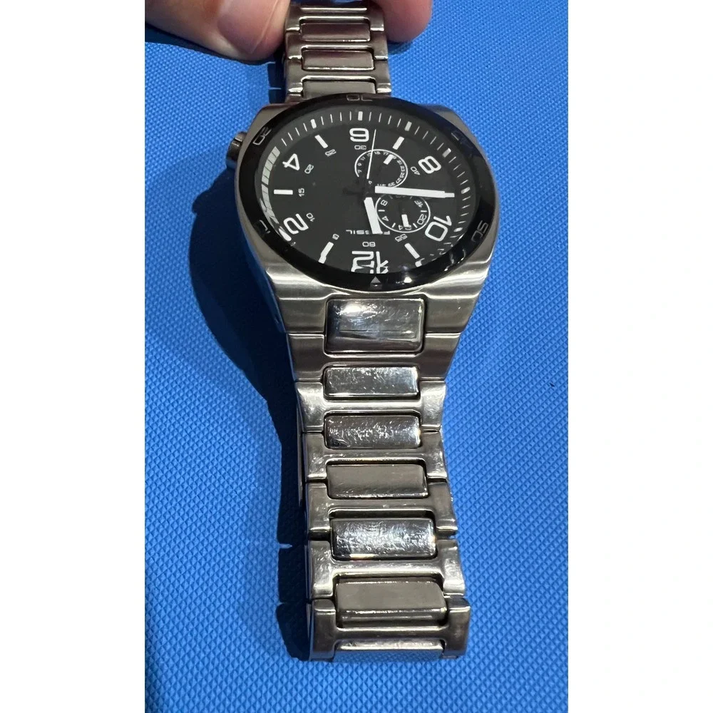 Fossil BQ-9352 Mens Watch Black Dial Stainless Steel Chronograph Style 100M